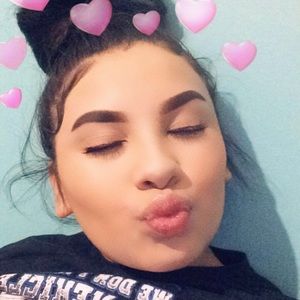 Meet your Posher, Melanie